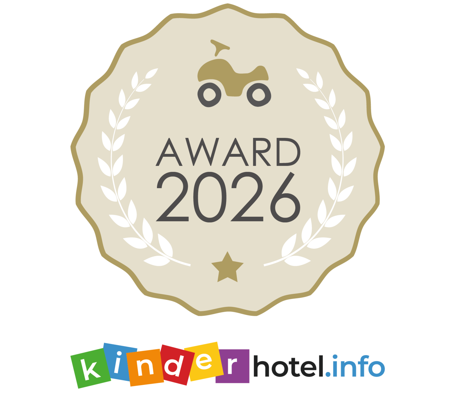 Die allerschönste Auszeichnung ist eure Zufriedenheit. Kinderhotel.info Award 2026 mit Kinderquad Symbol und Lorbeerkranz